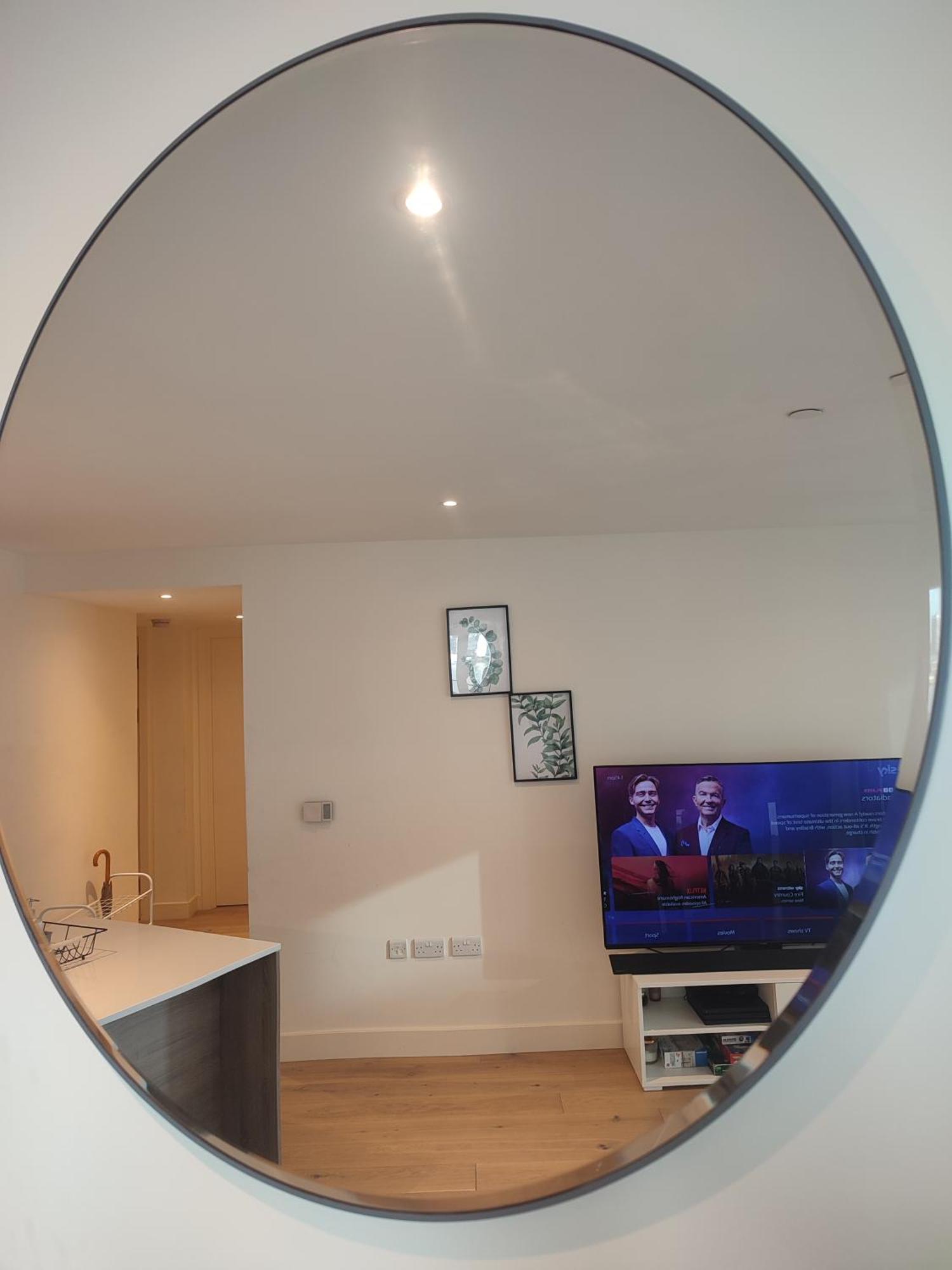 Luxury Riverside Apt With Easy Access To Central London, O2, Excel Centre And Parking Buitenkant foto